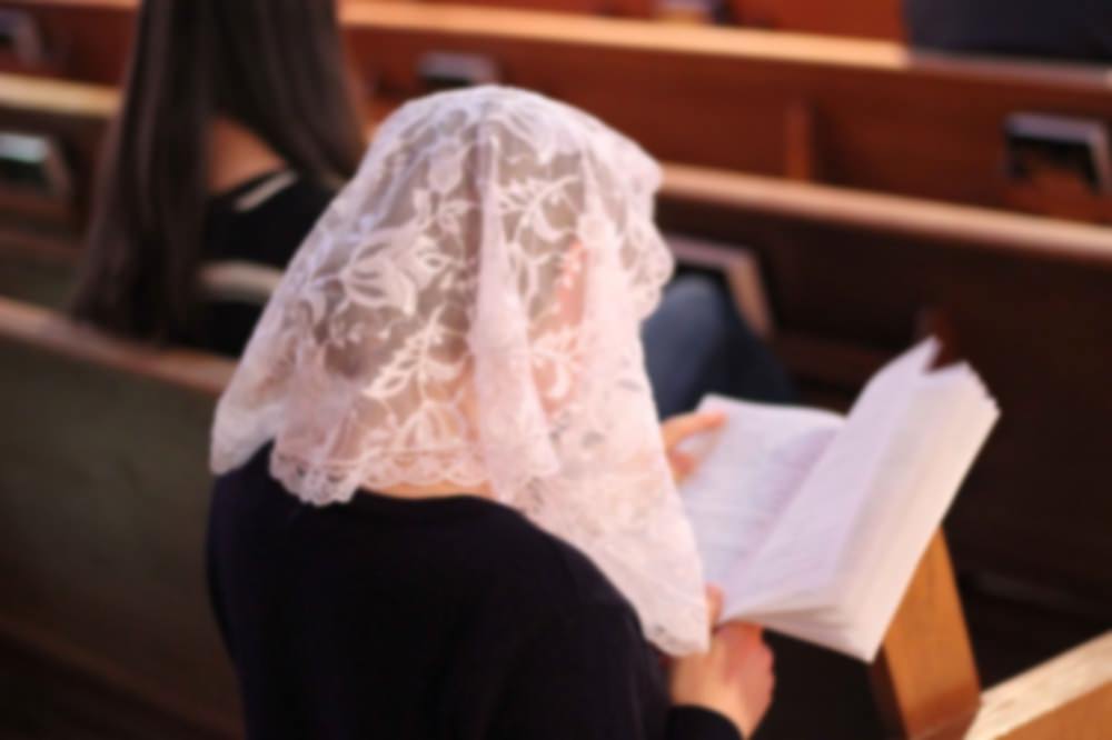 O uso do véu na igreja